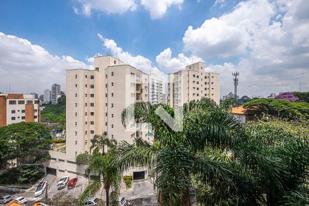 Sala - Vista de apartamento à venda com 2 quartos, 94m² em Vila Madalena, São Paulo