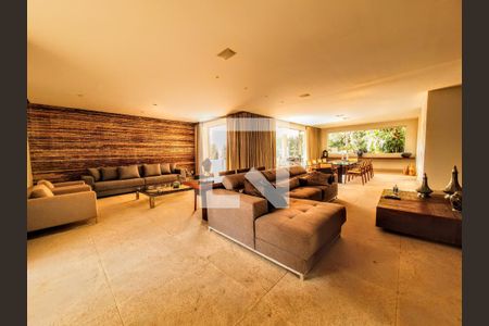 Casa à venda com 4 quartos, 700m² em Bandeirantes (pampulha), Belo Horizonte
