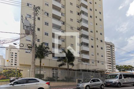 Apartamento para alugar com 63m², 2 quartos e 1 vaga Apartamento para alugar com 63m², 2 quartos e 1 vagaFachada