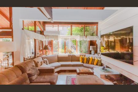 Casa à venda com 4 quartos, 500m² em Boa Vista, Porto Alegre