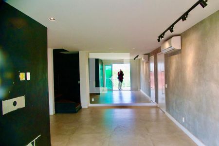 Sala de apartamento para alugar com 2 quartos, 144m² em Leblon, Rio de Janeiro