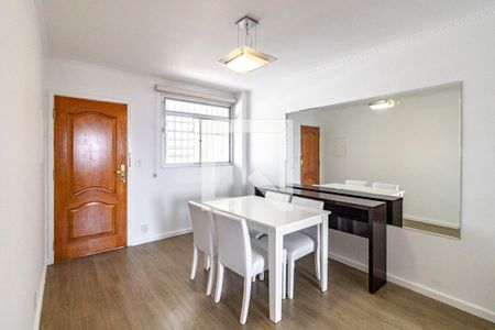 Sala de apartamento para alugar com 1 quarto, 70m² em Liberdade, São Paulo