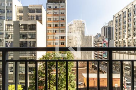 Varanda de kitnet/studio para alugar com 1 quarto, 22m² em República, São Paulo