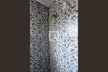 Banheiro de casa para alugar com 1 quarto, 45m² em Vila Brasilina, São Paulo