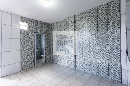 Cozinha de casa para alugar com 1 quarto, 45m² em Vila Brasilina, São Paulo