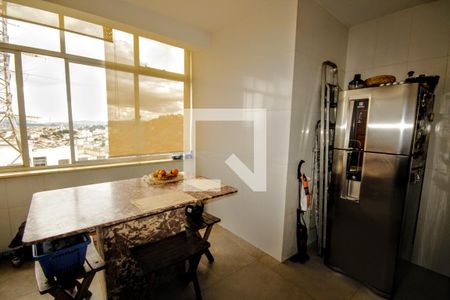 Cozinha  de apartamento à venda com 4 quartos, 180m² em São Lucas, Belo Horizonte