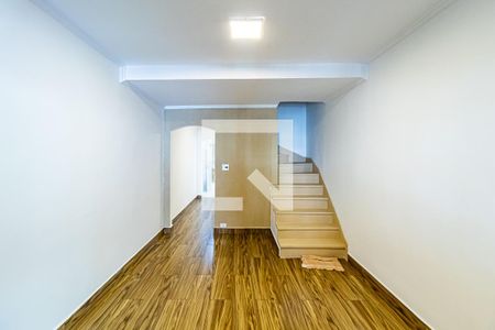 Sala de casa à venda com 3 quartos, 84m² em Jardim Rizzo, São Paulo