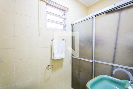 Casa à venda com 230m², 3 quartos e 2 vagas Casa à venda com 230m², 3 quartos e 2 vagasBanheiro social