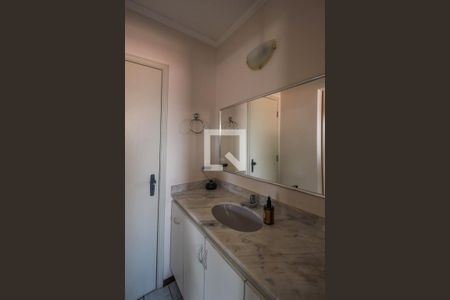 Apartamento à venda com 96m², 3 quartos e 2 vagas Apartamento à venda com 96m², 3 quartos e 2 vagasBanheiro da Suíte 1