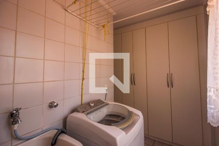 Apartamento à venda com 96m², 3 quartos e 2 vagas Apartamento à venda com 96m², 3 quartos e 2 vagasÁrea de Serviço