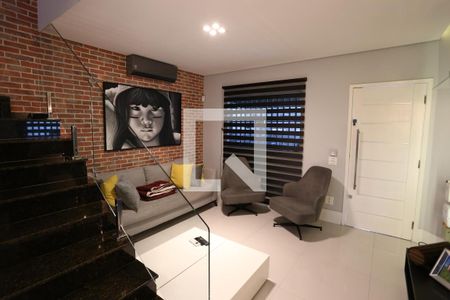 Sala de casa à venda com 3 quartos, 100m² em Vila Talarico, São Paulo