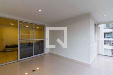 Sacada de apartamento para alugar com 2 quartos, 69m² em Bom Retiro, São Paulo