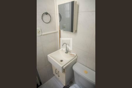 Banheiro de kitnet/studio à venda com 1 quarto, 20m² em Copacabana, Rio de Janeiro