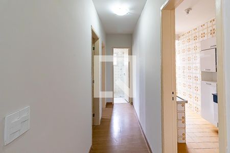 Corredor quartos de apartamento para alugar com 3 quartos, 63m² em Vila Olímpia, São Paulo