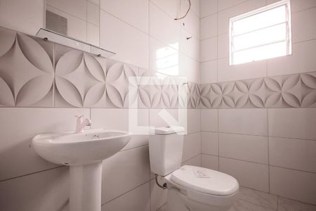 Banheiro de casa para alugar com 1 quarto, 40m² em Jardim Kuabara, Taboão da Serra