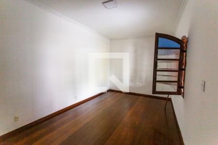 Sala 1 de casa para alugar com 3 quartos, 250m² em Palmares, Belo Horizonte