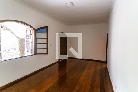 Sala 1 de casa para alugar com 3 quartos, 250m² em Palmares, Belo Horizonte