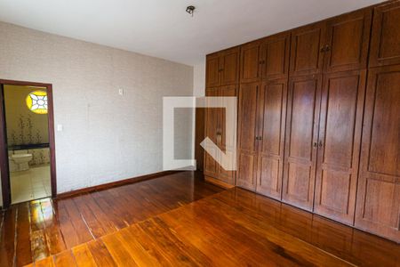 Suíte de casa para alugar com 3 quartos, 250m² em Palmares, Belo Horizonte