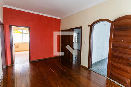 Sala 2 de casa para alugar com 3 quartos, 250m² em Palmares, Belo Horizonte
