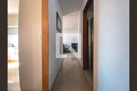 Corredor de apartamento à venda com 2 quartos, 64m² em Jardim Jaqueline, São Paulo