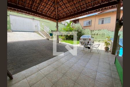 Casa à venda com 5 quartos, 360m² em Paquetá, Belo Horizonte