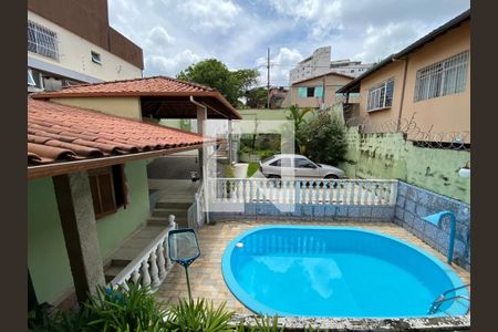 Casa à venda com 5 quartos, 360m² em Paquetá, Belo Horizonte