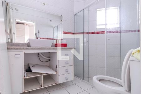 Casa para alugar com 500m², 3 quartos e 8 vagas Casa para alugar com 500m², 3 quartos e 8 vagasBanheiro da Suíte 2