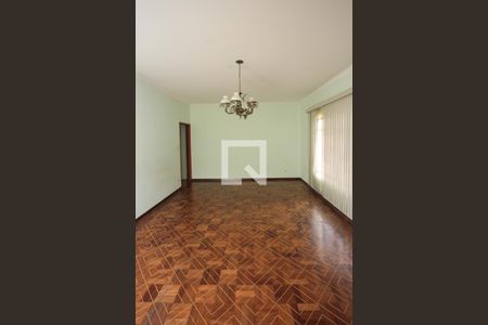 Sala de casa à venda com 2 quartos, 260m² em Vila Santa Clara, São Paulo