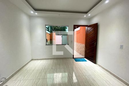Sala de casa para alugar com 2 quartos, 80m² em Saracuruna, Duque de Caxias