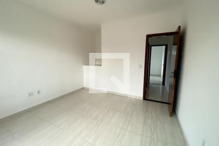 Quarto de casa para alugar com 2 quartos, 80m² em Saracuruna, Duque de Caxias