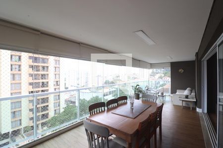 Sacada  de apartamento à venda com 4 quartos, 182m² em Santa Teresinha, São Paulo
