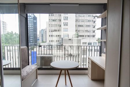 Varanda de kitnet/studio à venda com 1 quarto, 26m² em Vila Mariana, São Paulo