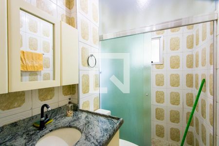 Banheiro de apartamento à venda com 2 quartos, 58m² em Vila Tibiriçá, Santo André