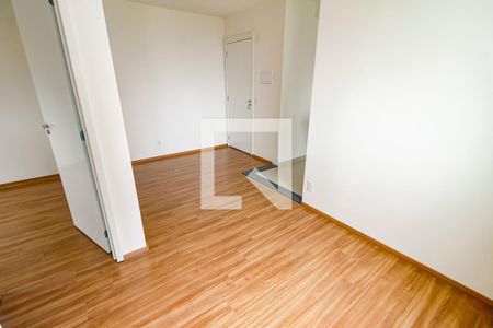 Sala de apartamento para alugar com 2 quartos, 42m² em Jardim Monte Alegre, Taboão da Serra