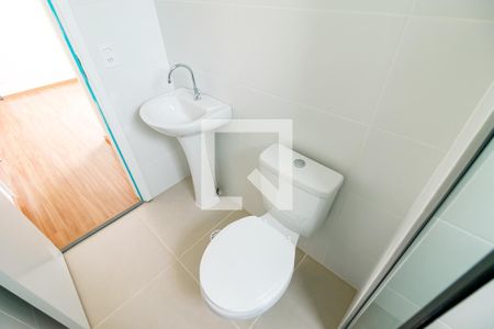 Banheiro de apartamento para alugar com 2 quartos, 42m² em Jardim Monte Alegre, Taboão da Serra