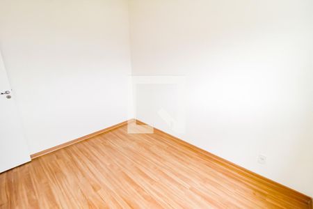 Quarto 1 de apartamento para alugar com 2 quartos, 42m² em Jardim Monte Alegre, Taboão da Serra