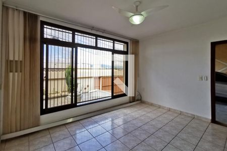 Sala de casa à venda com 3 quartos, 180m² em Vila Bandeirantes, Jundiaí