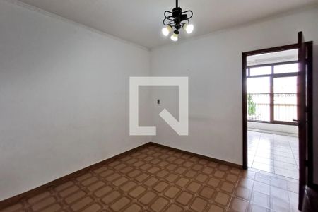 Sala de casa à venda com 3 quartos, 180m² em Vila Bandeirantes, Jundiaí