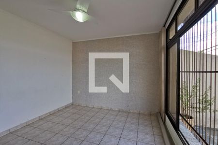 Sala de casa à venda com 3 quartos, 180m² em Vila Bandeirantes, Jundiaí