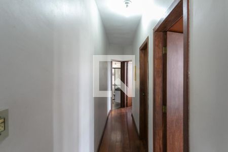 Corredor de apartamento à venda com 3 quartos, 90m² em Palmares, Belo Horizonte