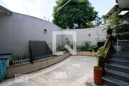 Casa à venda com 532m², 6 quartos e 4 vagas Casa à venda com 532m², 6 quartos e 4 vagasÁrea de Serviço