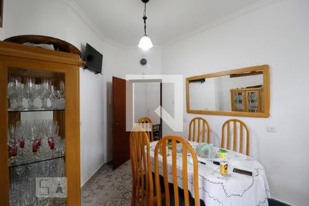 Casa à venda com 532m², 6 quartos e 4 vagas Casa à venda com 532m², 6 quartos e 4 vagasCozinha