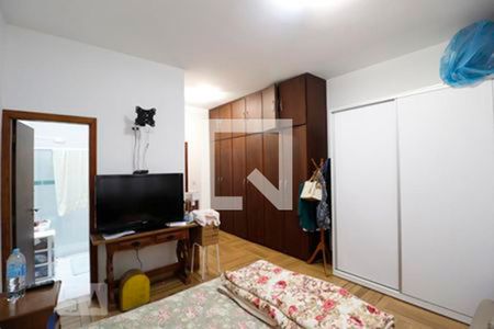 Casa à venda com 532m², 6 quartos e 4 vagas Casa à venda com 532m², 6 quartos e 4 vagasSuíte 1