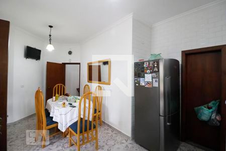 Casa à venda com 532m², 6 quartos e 4 vagas Casa à venda com 532m², 6 quartos e 4 vagasCozinha