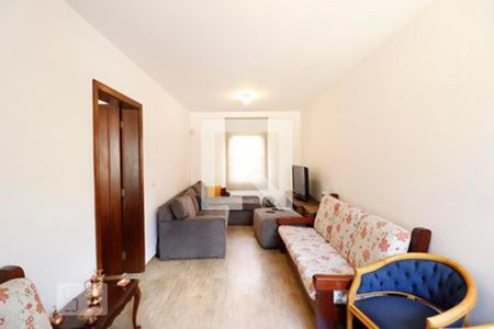 Casa à venda com 532m², 6 quartos e 4 vagas Casa à venda com 532m², 6 quartos e 4 vagasSala de estar