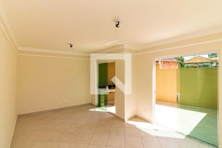 Casa à venda com 160m², 4 quartos e 3 vagas Casa à venda com 160m², 4 quartos e 3 vagasEspaço Gourmet