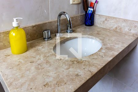 Casa à venda com 160m², 4 quartos e 3 vagas Casa à venda com 160m², 4 quartos e 3 vagasBanheiro da Suíte 2