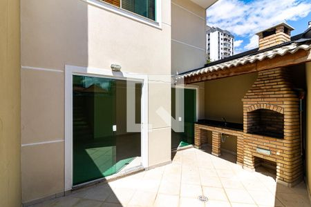 Casa à venda com 160m², 4 quartos e 3 vagas Casa à venda com 160m², 4 quartos e 3 vagasEspaço Gourmet