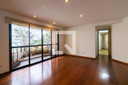 Sala de apartamento para alugar com 3 quartos, 105m² em Parque Colonial, São Paulo