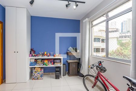 Sala de apartamento à venda com 2 quartos, 87m² em Estoril, Belo Horizonte